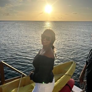 Meet your Posher, Alaina